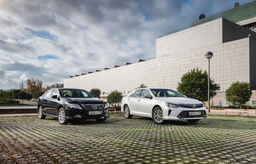  Toyota Camry V6 2014 года  (CIS) (фото 6 из 37)